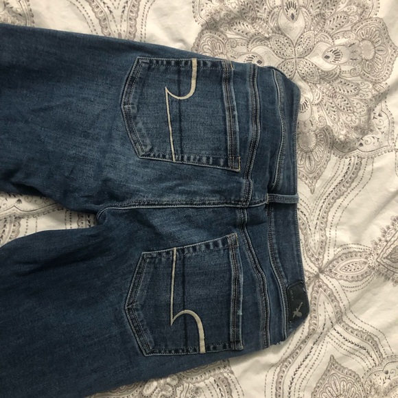American Eagle Distressed Kick Crop Jeans - Picture 2 of 4